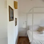 Castello Di Serragiumenta