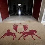 Κατάλυμα σε φάρμα Castello Di Serragiumenta