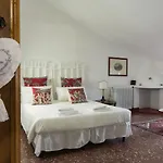 Κατάλυμα σε φάρμα Castello Di Serragiumenta Firmo