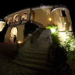 Castello Di Serragiumenta Κατάλυμα σε φάρμα