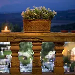Castello Di Serragiumenta *