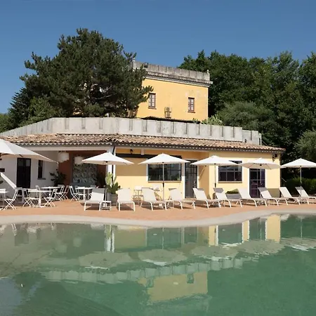 Alloggio per agriturismo Castello Di Serragiumenta Firmo