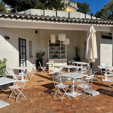 Farm stay Castello Di Serragiumenta