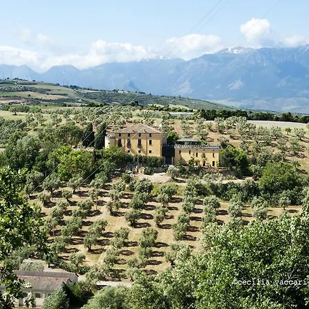 Castello Di Serragiumenta Firmo