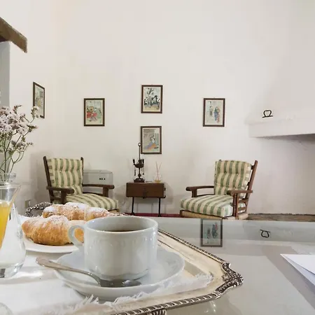 Farm stay Castello Di Serragiumenta