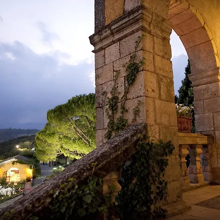 Alloggio per agriturismo Castello Di Serragiumenta