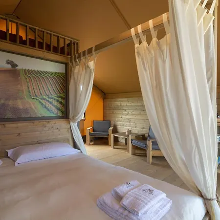 Castello Di Serragiumenta Farm stay Firmo