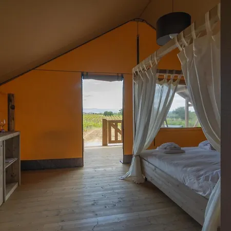 Castello Di Serragiumenta Farm stay *
