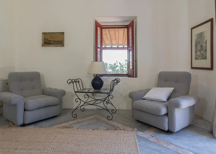 Castello Di Serragiumenta Firmo