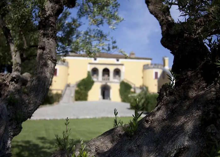 Vakantieboerderij Castello Di Serragiumenta *