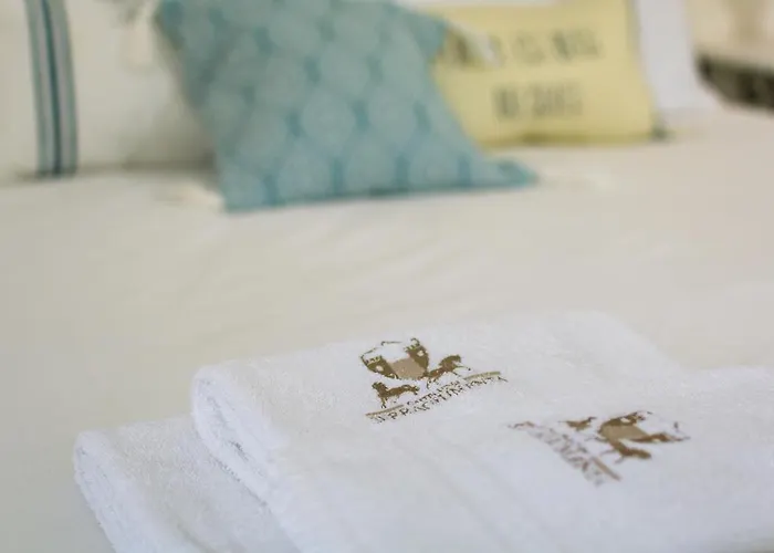 Vakantieboerderij Castello Di Serragiumenta *