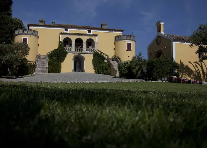 Castello Di Serragiumenta Firmo