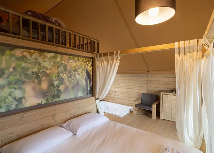 Castello Di Serragiumenta * Firmo