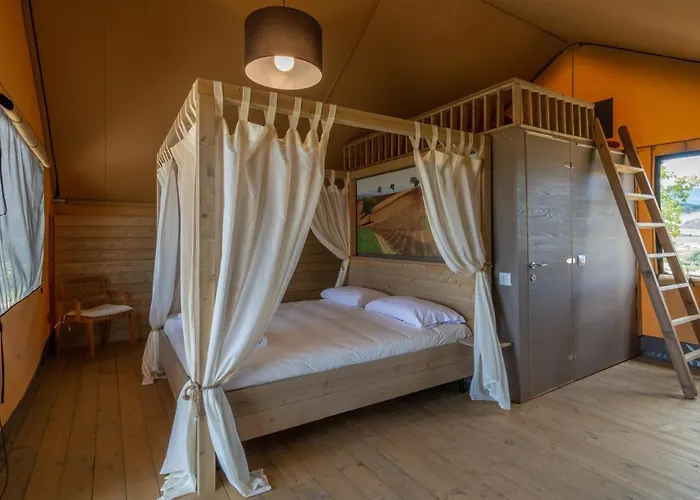 Castello Di Serragiumenta *